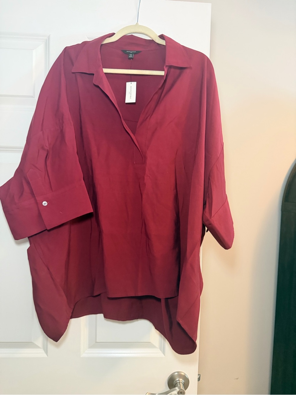 Banana Republic NWT Women's Deep Red Relaxed V-Neck Blouse